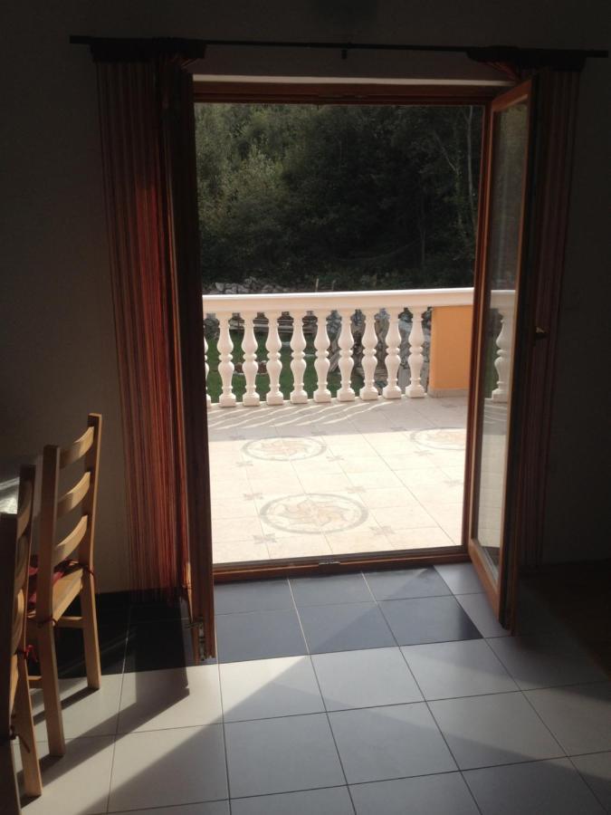 Apartman Sternak Kraj  Buitenkant foto