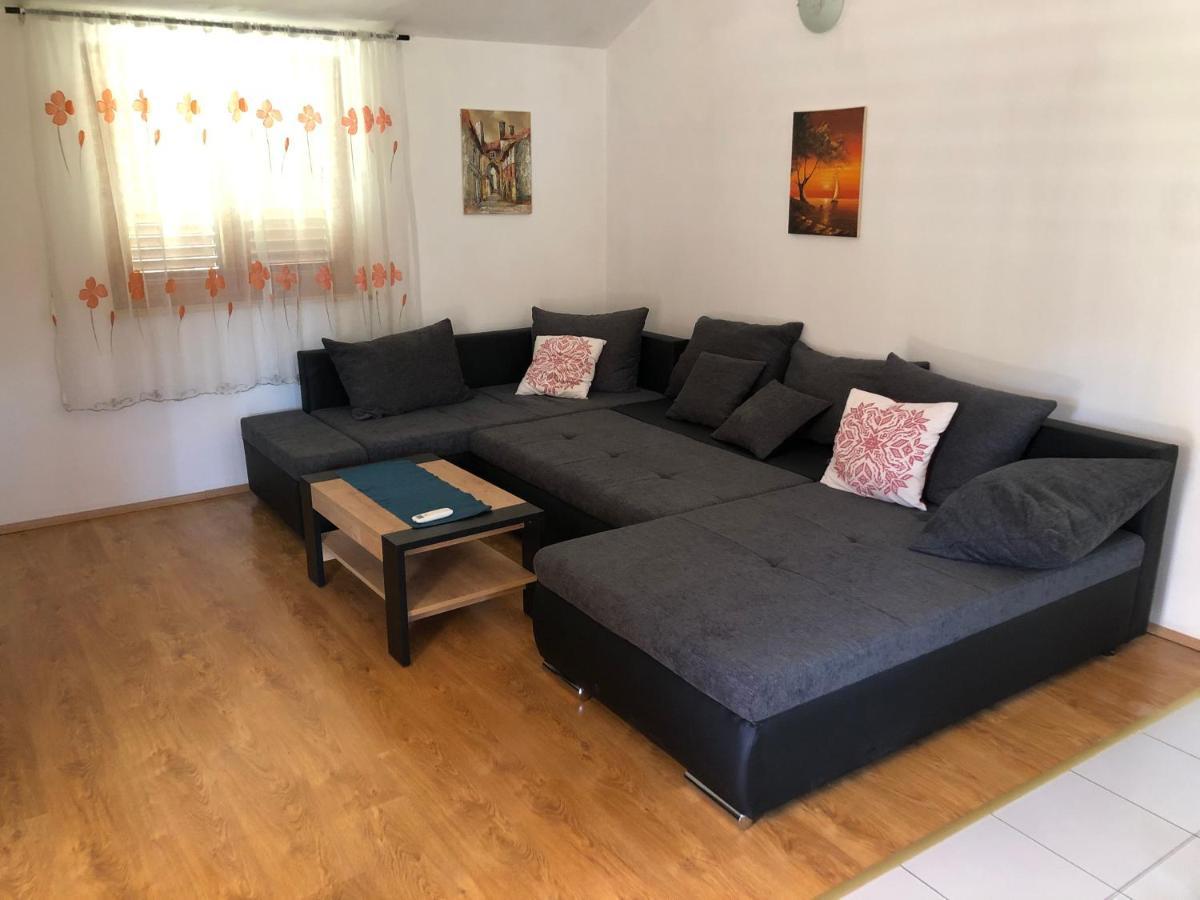 Apartman Sternak Kraj  Buitenkant foto