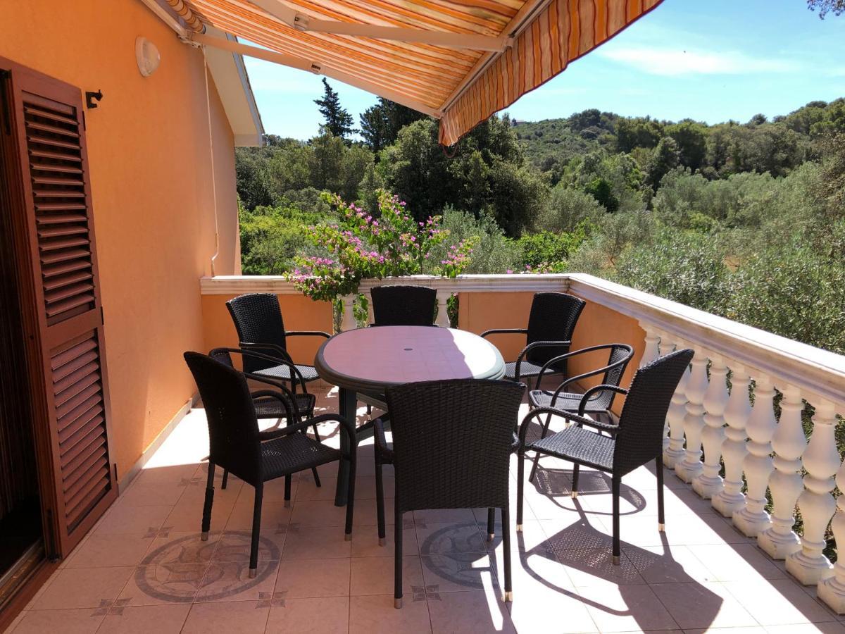 Apartman Sternak Kraj  Buitenkant foto